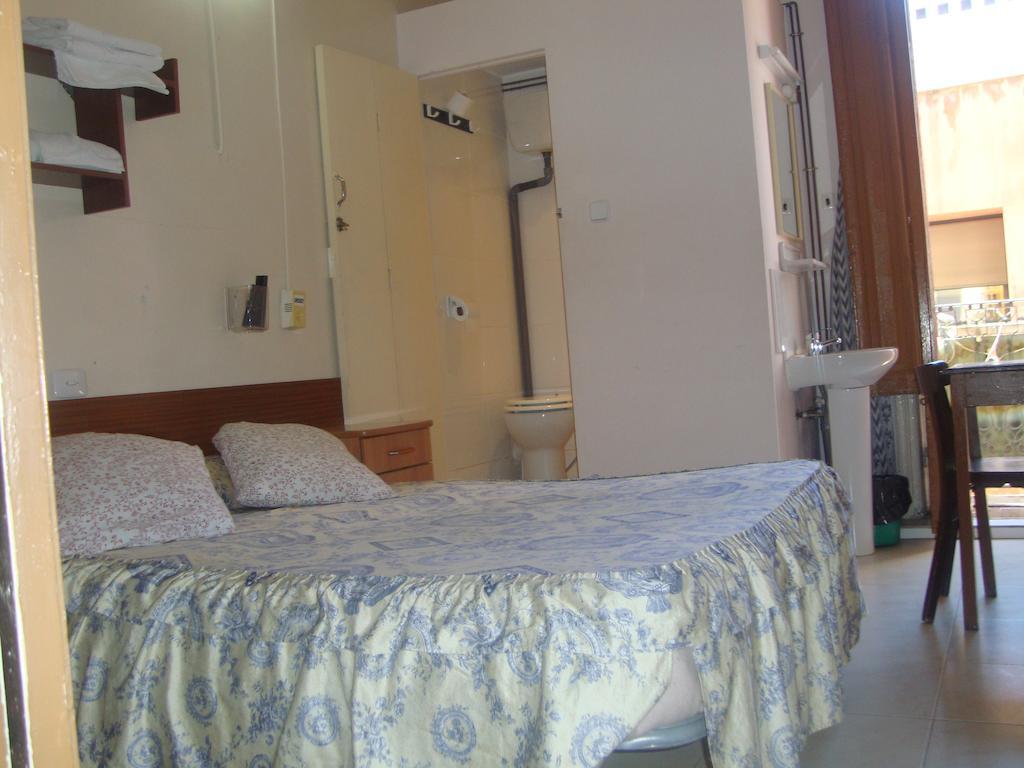 Hostel Turisol Барселона Стая снимка